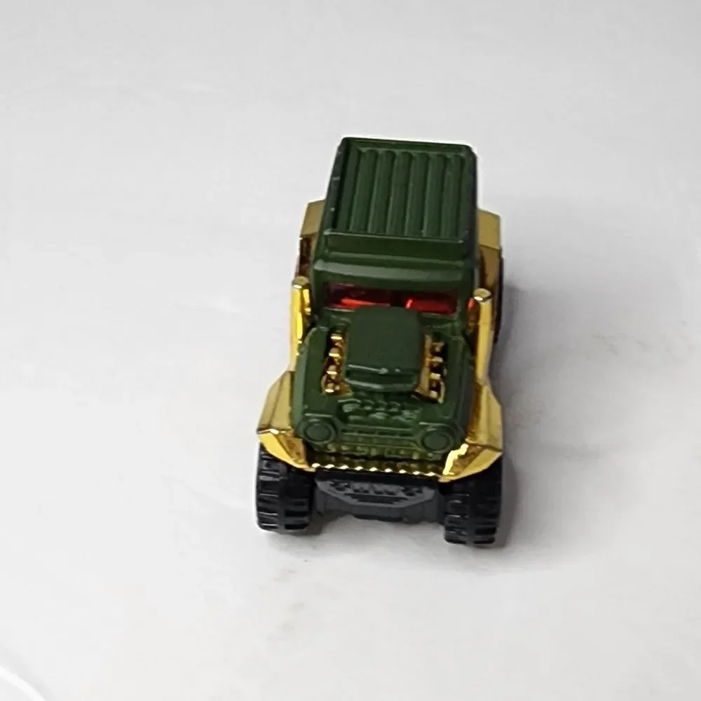 Hot Wheels 2011 HW Video Game Heroes Series #243 Bad Mudder 2 Green